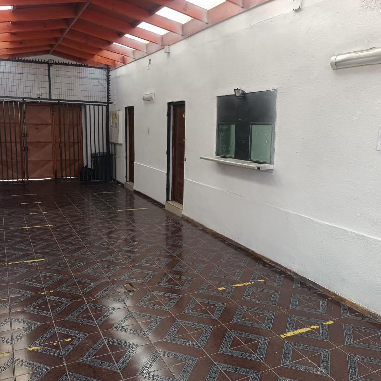 Hostal O'Higgins - Quadruple Room with Private Bathroom - 32