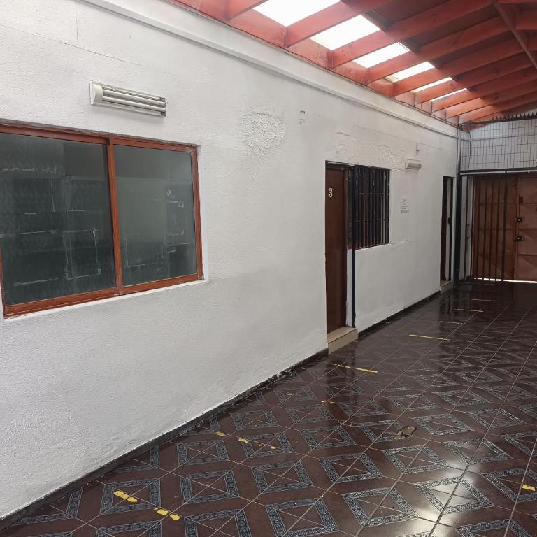Hostal O'Higgins - Quadruple Room with Private Bathroom - 33