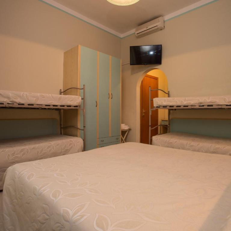 Albergo Ristorante Pozzi - Camera Familiare Classic - 1