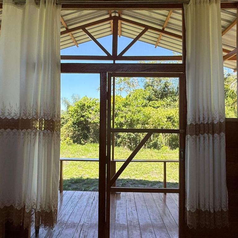 Valencia Lake Lodge - Bungalow with Garden View - 3