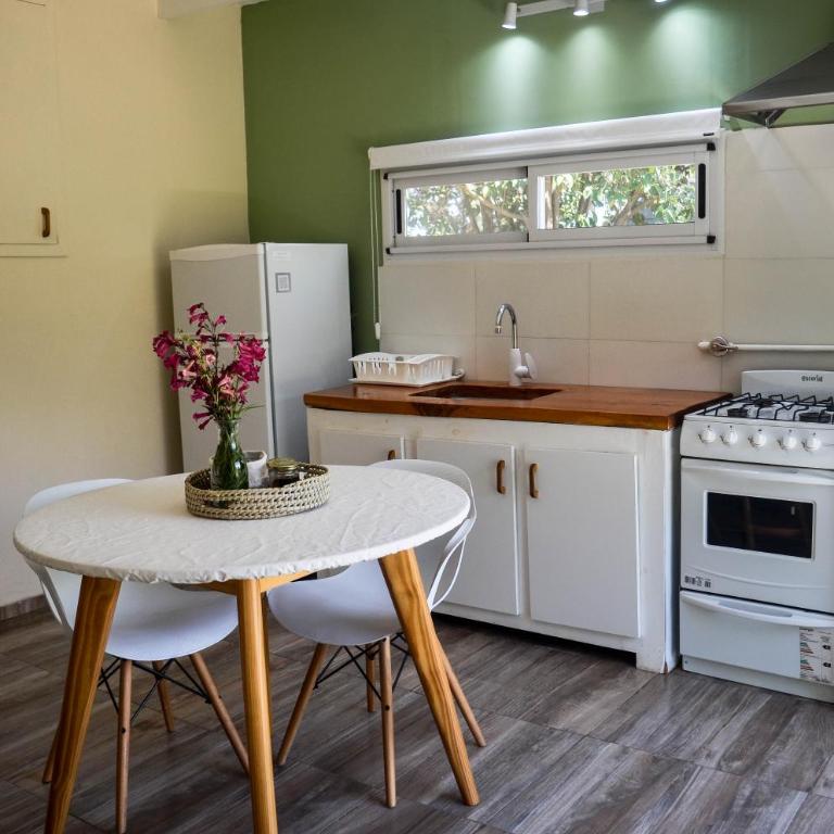 Entre Las Sierras Tiny House - Cabaña con vistas al jardín - 42