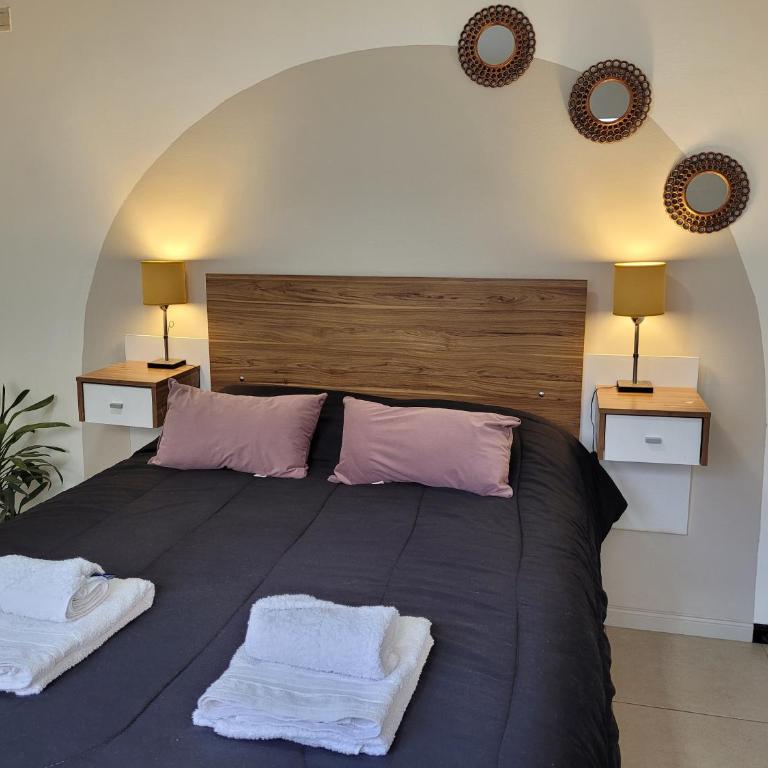 Lujoso apartamento cómodo y luminoso con seguridad 24 hs y estacionamiento - Apartamento de 1 dormitorio - 12