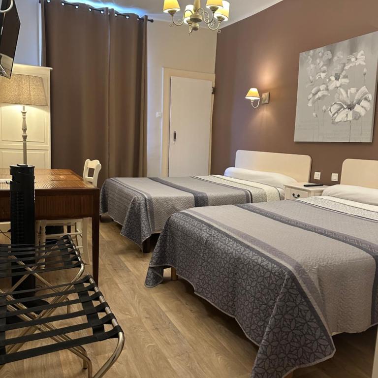 Hotel Azur - Chambre Quadruple - 1