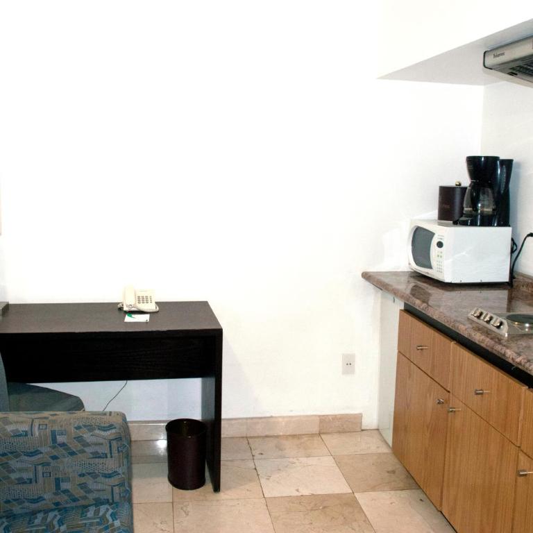 Hotel & Suites PF - Suite Executive - Cama extragrande - 24