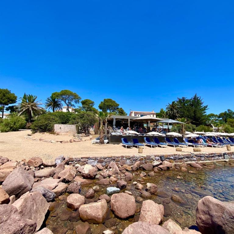 Villa on Côte d'Azur with Beachfront Views - Apartment mit 2 Schlafzimmern - 32