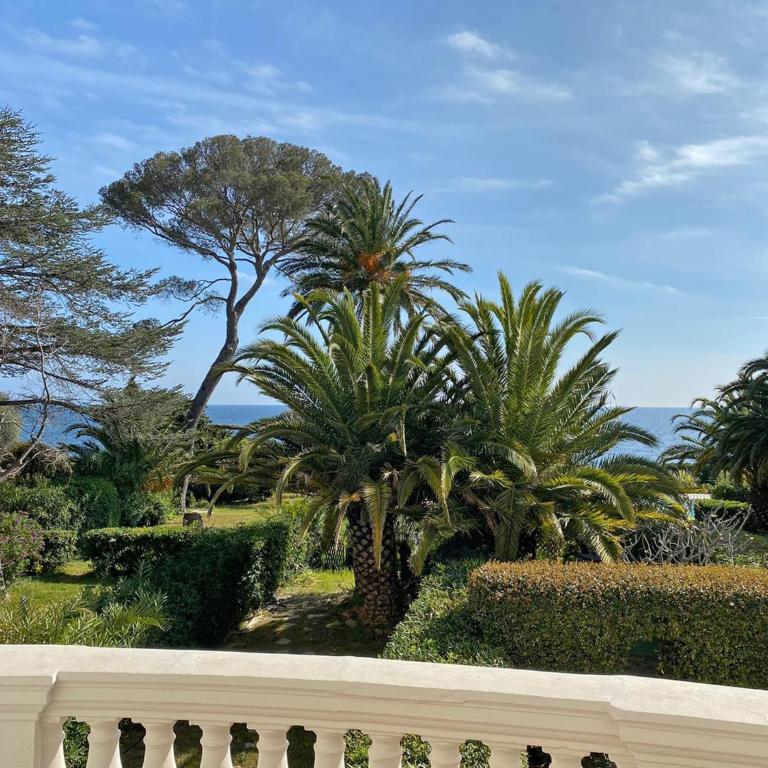 Villa on Côte d'Azur with Beachfront Views - Apartment mit 2 Schlafzimmern - 24