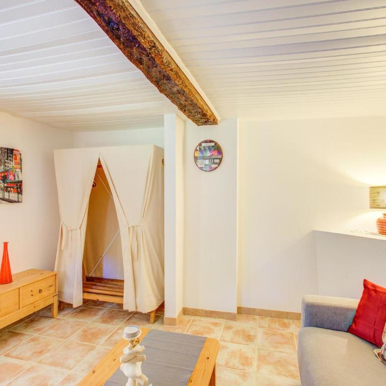 Peaceful Garden Retreat, Berre - Maison de Vacances 1 Chambre - 13
