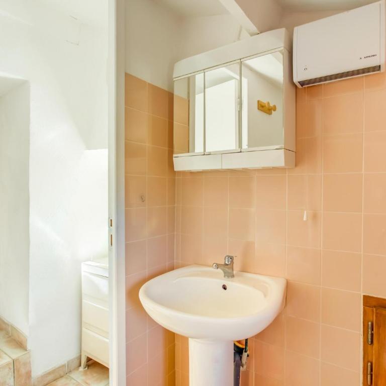 Peaceful Garden Retreat, Berre - Maison de Vacances 1 Chambre - 21