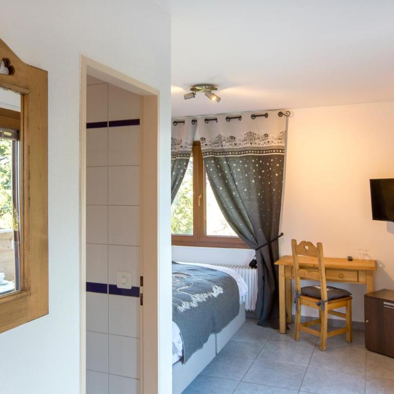 Hôtel de charme la Poste - Superior Doppelzimmer Südlage mit Balkon - 21