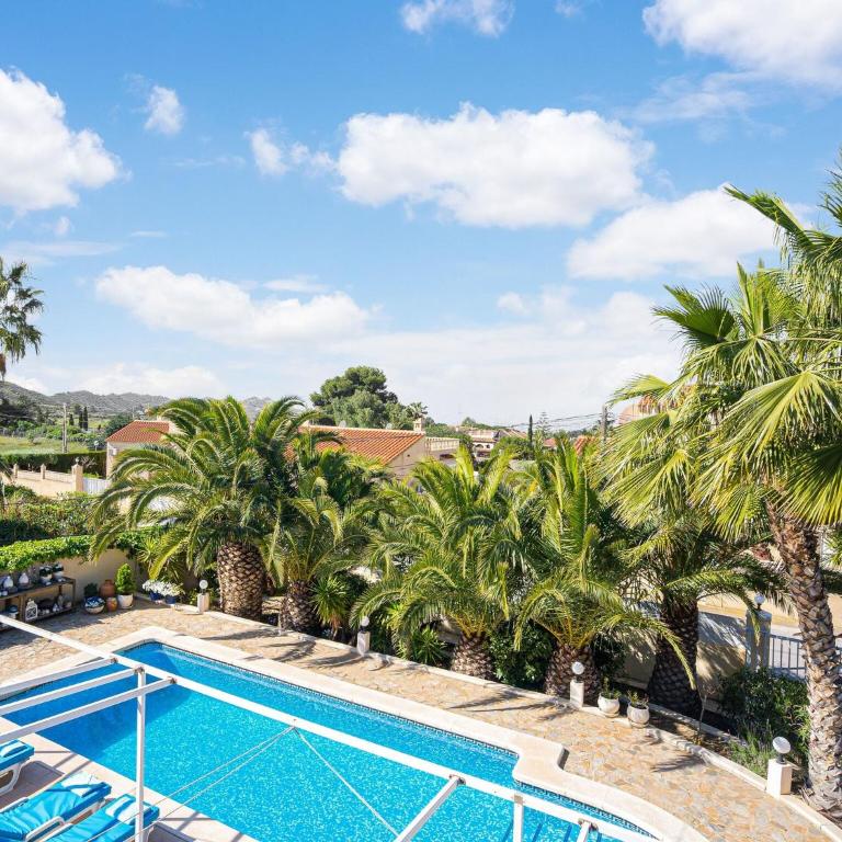 Sunny Poolside Stay in Busot - Three-Bedroom Vacation Home - 33