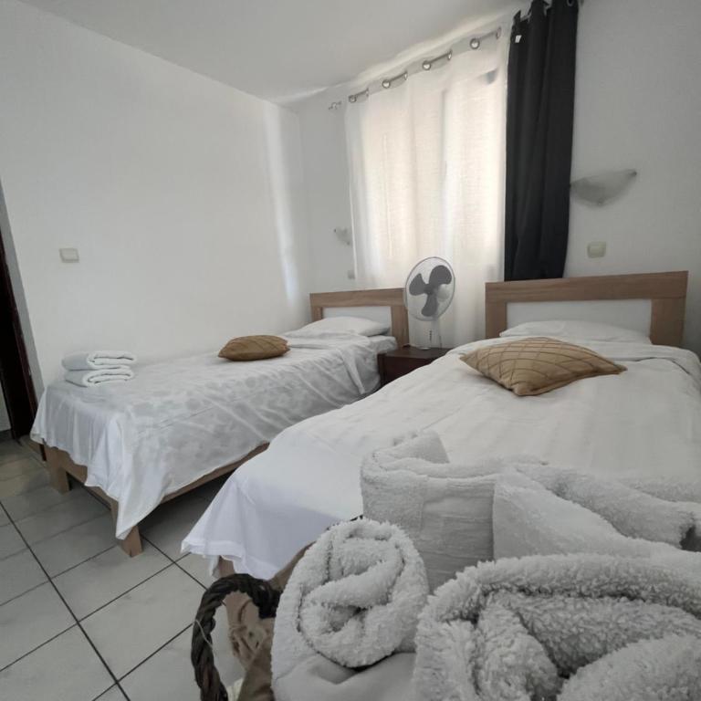 Apartments Kuljaca - Apartman sa 1 Spavaćom Sobom, Terasom i Pogledom na More - 8