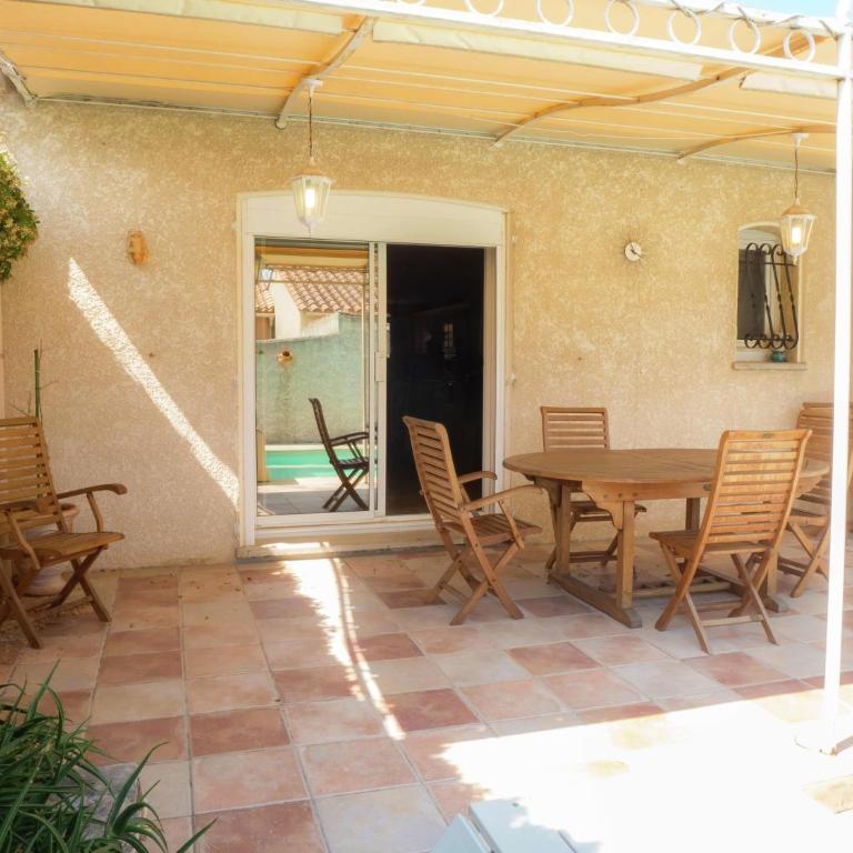 Chic Narbonne Pool Retreat - Maison de Vacances 2 Chambres - 1