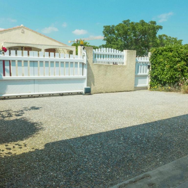 Chic Narbonne Pool Retreat - Maison de Vacances 2 Chambres - 23