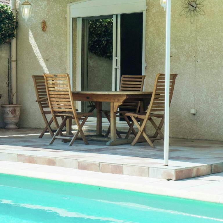 Chic Narbonne Pool Retreat - Maison de Vacances 2 Chambres - 21