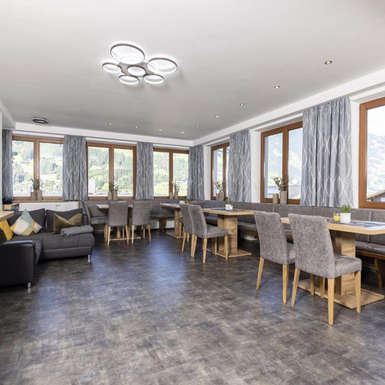 Moiklerhof holiday home in Ramsau im Zillertal - Apartment mit 8 Schlafzimmern - 4
