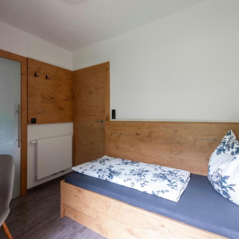 Moiklerhof holiday home in Ramsau im Zillertal - Apartment mit 8 Schlafzimmern - 32