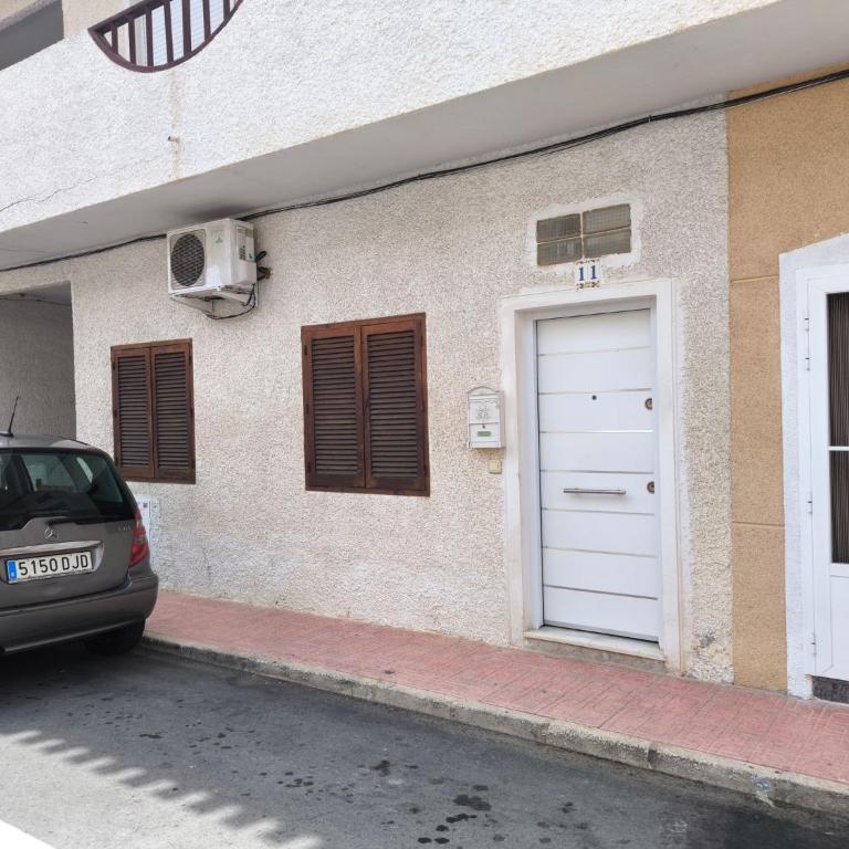 Apartment Near Playa Acequin, Torrevieja - Apartamento - 26