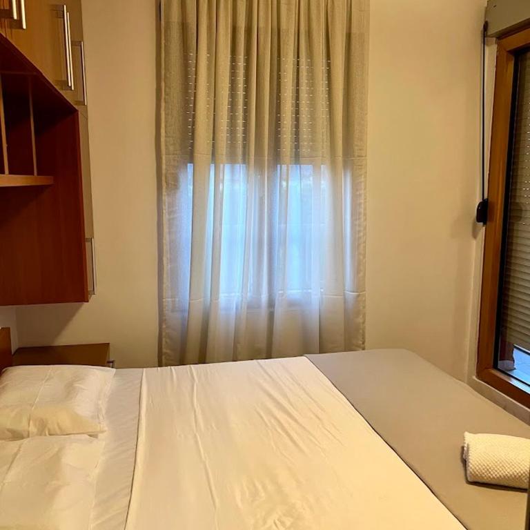 Cozy Modern Apartment Podgorica - Apartman sa 1 Spavaćom Sobom - 12