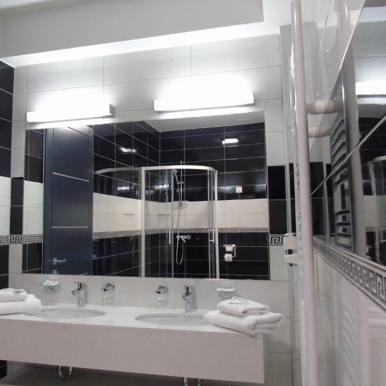 Motel Kamenica - Two-Bedroom Apartment - 11