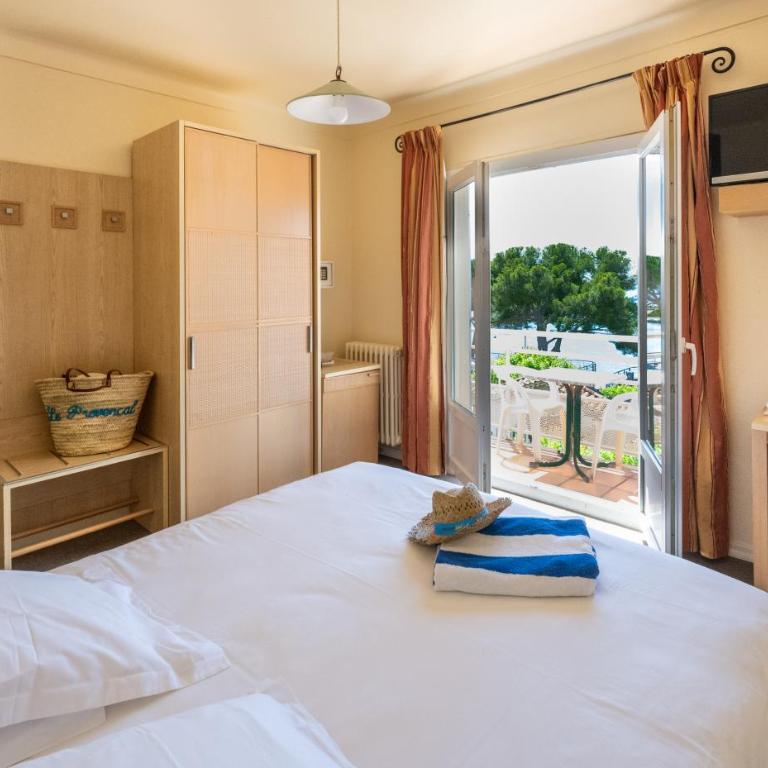 Logis Hôtel le Provencal Rest les Mûriers - Chambre avec Balcon et Vue sur Mer - 16