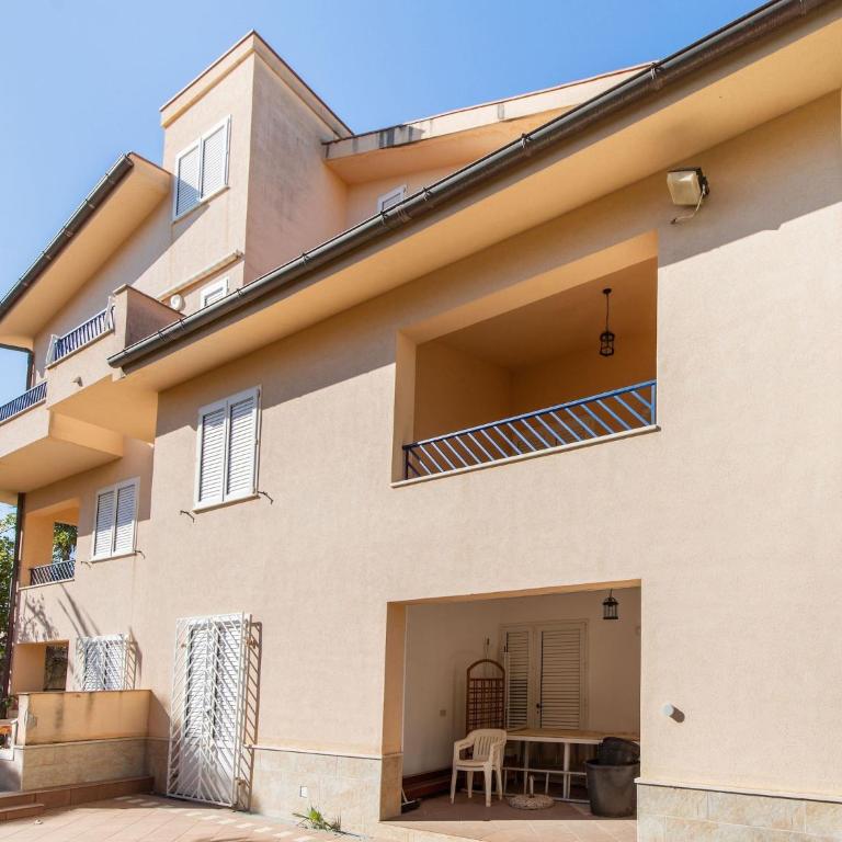 Simplistic Holiday Home in Sciacca near Horse Riding - One-Bedroom Vacation Home - 16