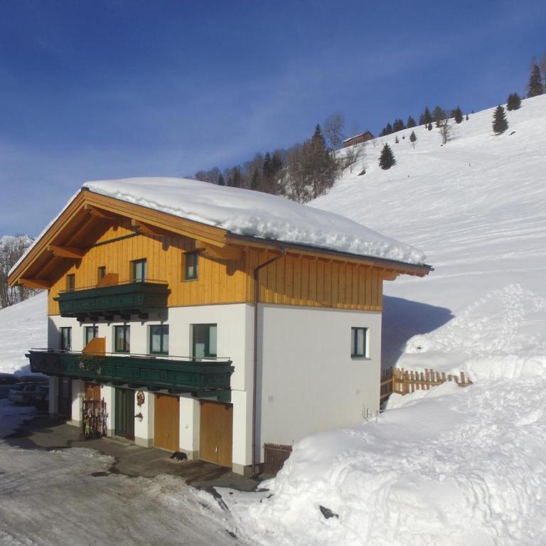 Modern Holiday Home in Maria Alm near Ski Area - Ferienhaus mit 3 Schlafzimmern - 39