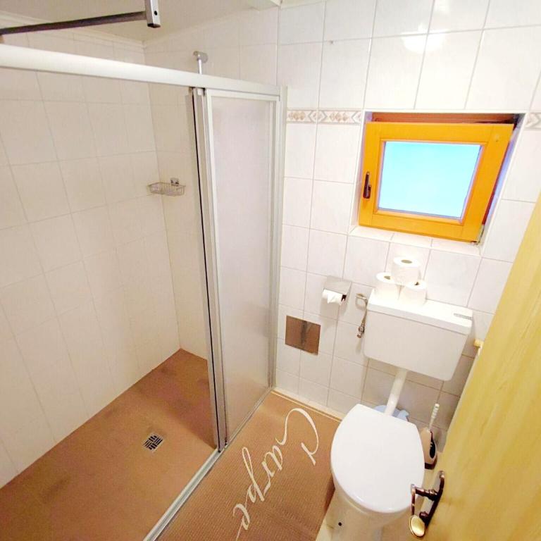 Group Holiday Home in Hippach with dreamy views - Apartment mit 5 Schlafzimmern - 2
