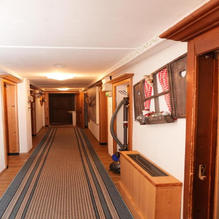 Group Holiday Home in Hippach with dreamy views - Apartment mit 5 Schlafzimmern - 24