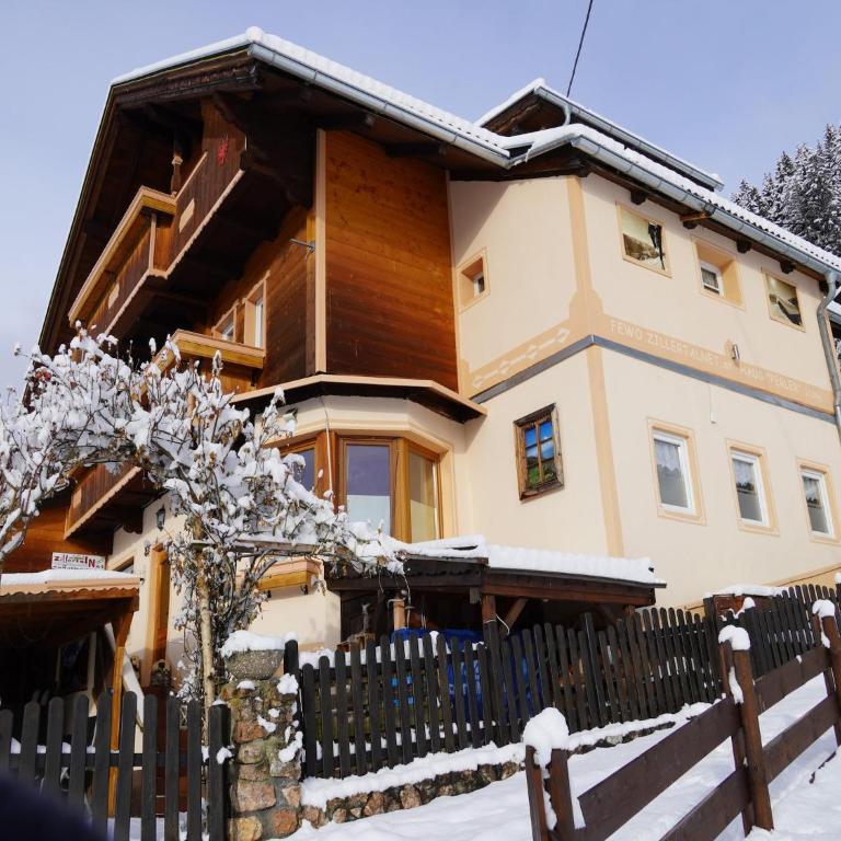 Group Holiday Home in Hippach with dreamy views - Apartment mit 5 Schlafzimmern - 19