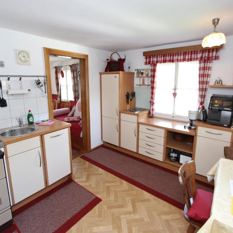 Chalet Bamberg near Ski Lift & Slope - Superior Chalet - 6