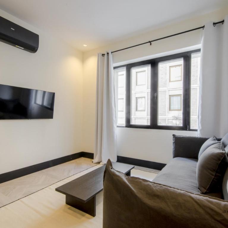 Un Madrid histórico para 4, en Plaza del Carmen E2 - Apartment - 8