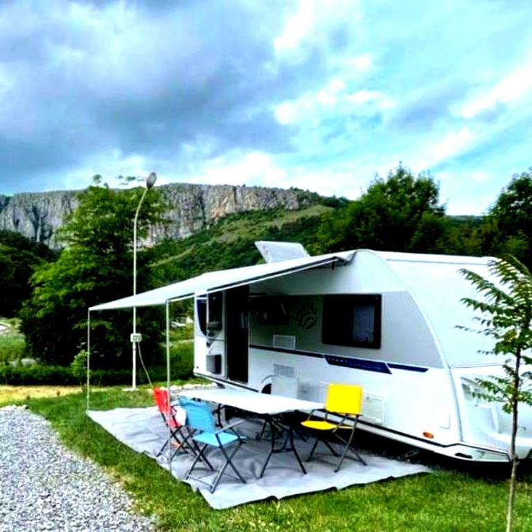 Cozy Caravan in Camping Erlengrund, Bad Hofgastein - Caravan - 1