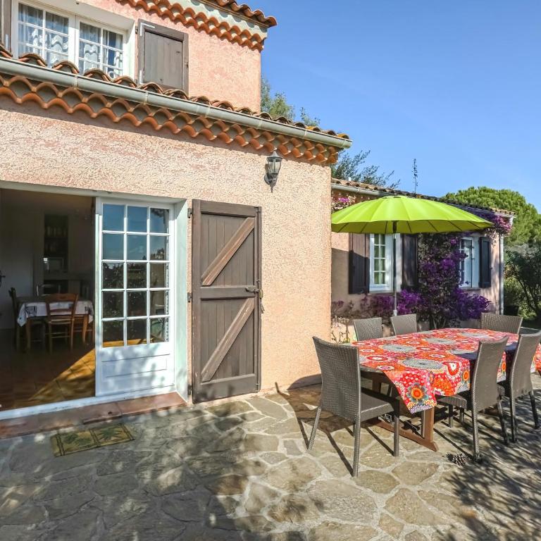 Provencal Holiday Home in Bormes-les-Mimosas with Pool - Maison de Vacances 3 Chambres - 36