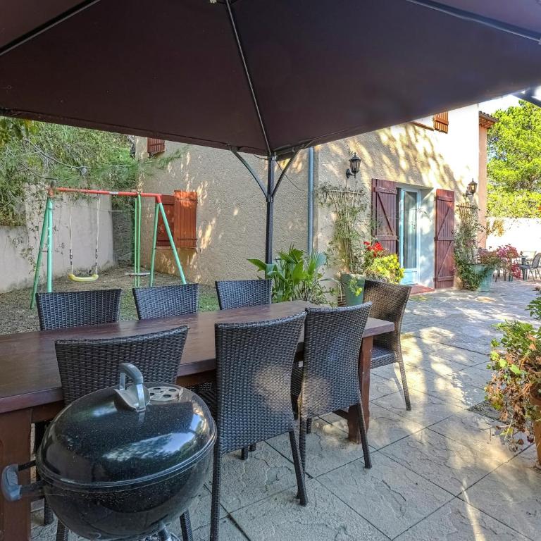 Provencal Holiday Home in Bormes-les-Mimosas with Pool - Maison de Vacances 4 Chambres - 1