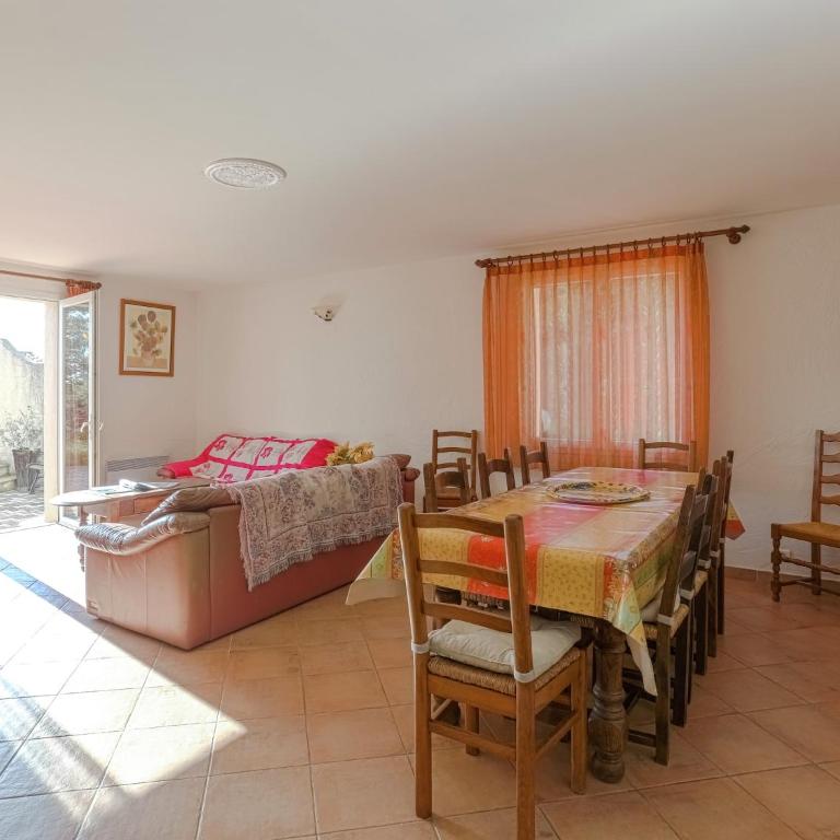 Provencal Holiday Home in Bormes-les-Mimosas with Pool - Maison de Vacances 4 Chambres - 1