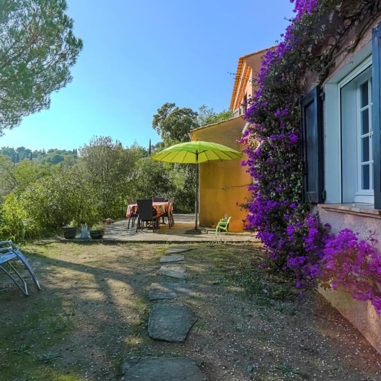 Provencal Holiday Home in Bormes-les-Mimosas with Pool - Maison de Vacances 3 Chambres - 1