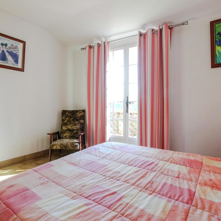 Provencal Holiday Home in Bormes-les-Mimosas with Pool - Maison de Vacances 2 Chambres - 1