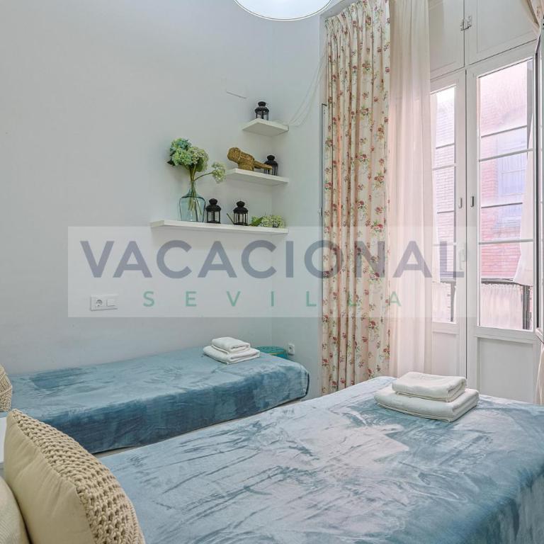 Chicarrero Suite Vacacional Sevilla - Apartamento - 55
