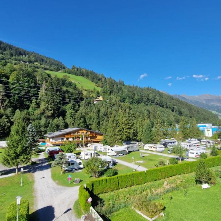 Cozy Caravan in Camping Erlengrund, Bad Hofgastein - Caravan - 16