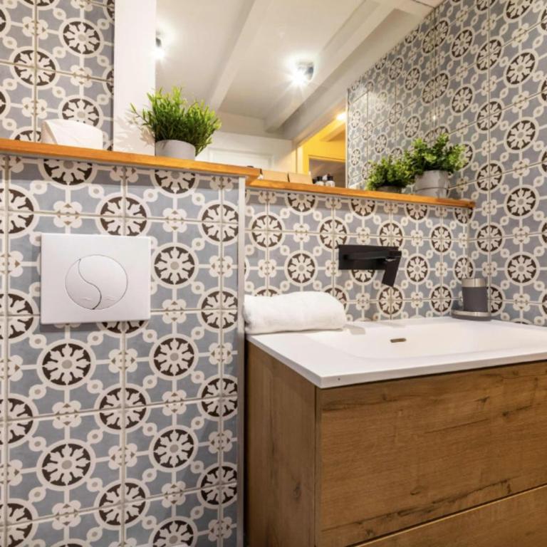 Beautiful listed apartment Le Clos des Arts - Studio - 11