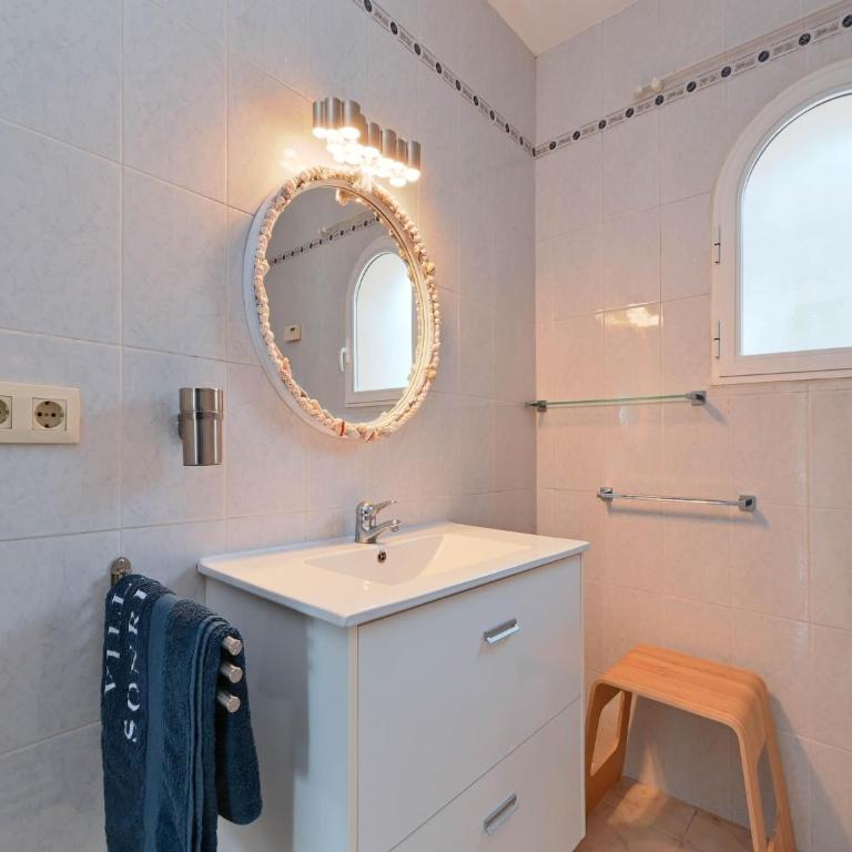 Elegant Villa with Pool - Villa de 4 dormitorios - 34