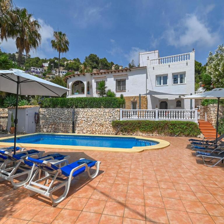 Elegant Villa with Pool - Villa de 4 dormitorios - 1