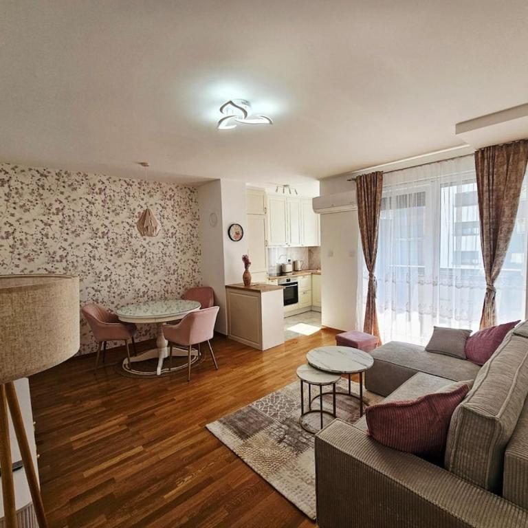Cozy Home II - One-Bedroom Apartment - 35