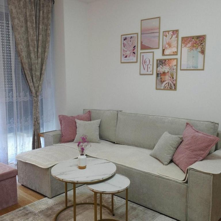 Cozy Home II - One-Bedroom Apartment - 38