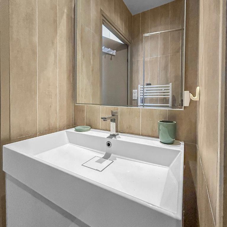 Studio lumineux et rénové - Quartier Croix-Rousse - Deluxe Apartment - 18
