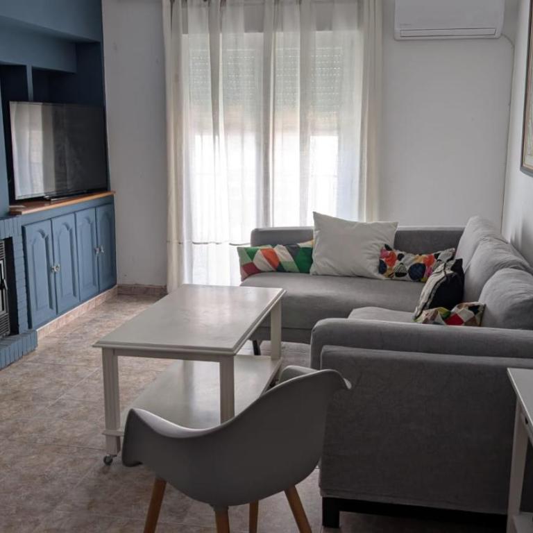 Aloja Centro Ayamonte - Apartamento de 4 dormitorios con balcón - 2