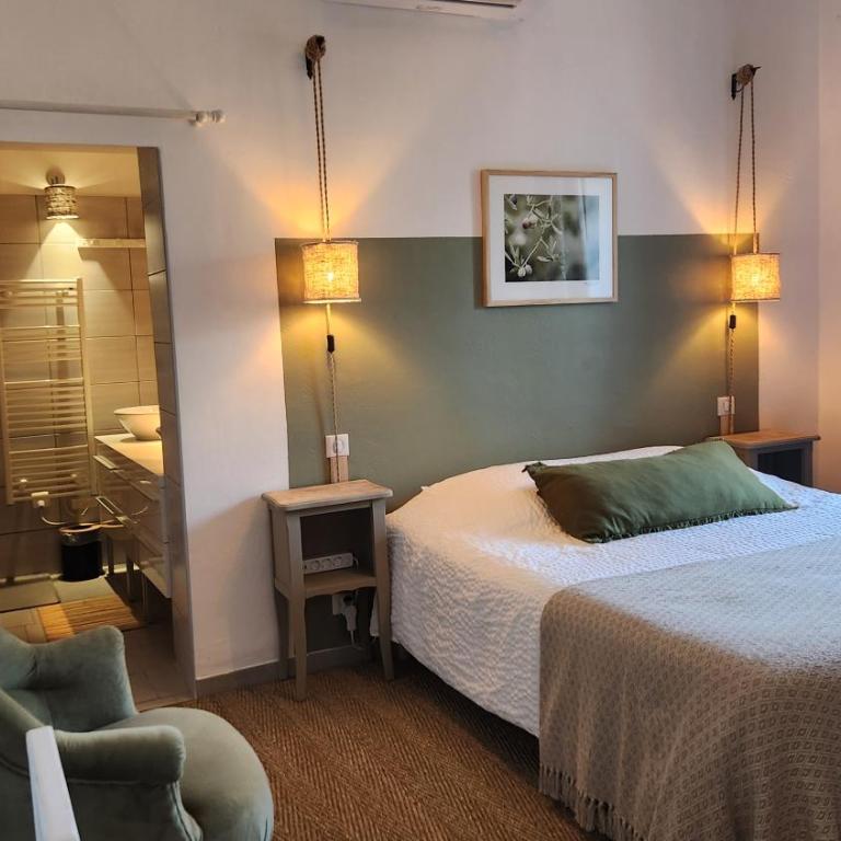 LE MAS DE LA TERRE - Chambres d'hôtes - Double Room - 4