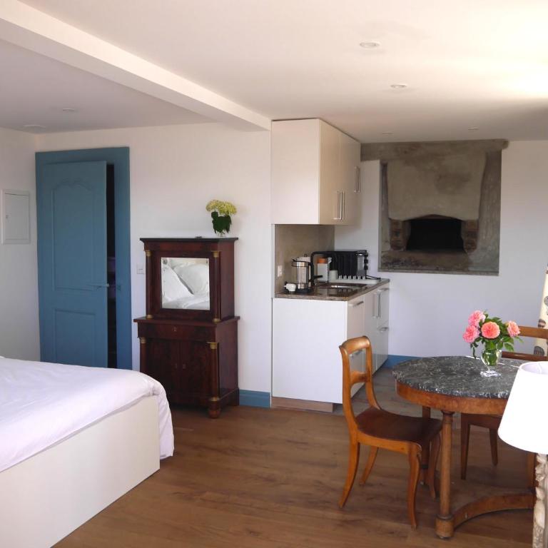 Château Marnand - Studio Montgolfières - One-Bedroom Apartment - 4
