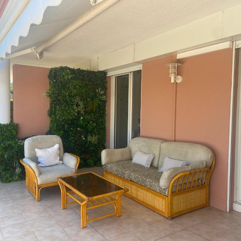 T2 Mandelieu Cannes - Résidence calme -piscine - proche commodités - Appartamento con 1 Camera da Letto - 15