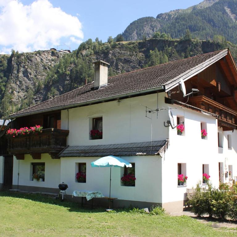 Farmhouse in Ötztal near Ski Areas - Ferienhaus mit 3 Schlafzimmern - 1